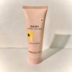 DAISY MARC JACOBS Eau So Fresh Radiant Body Lotion 75 ml 2.5 fl oz